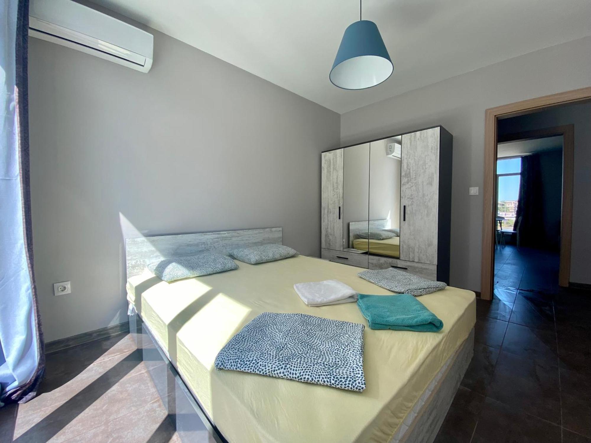 Vitosha 2 Bedrooms & Parking Place Sofia
