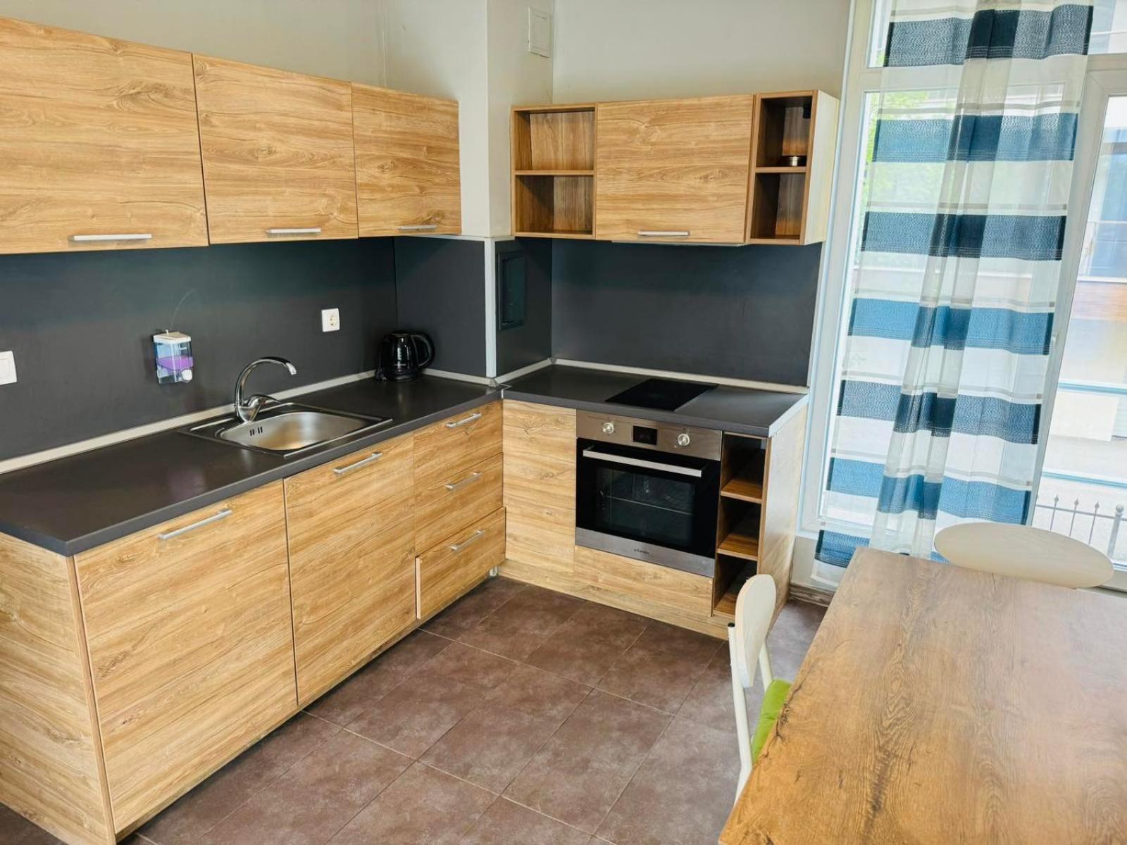 Vitosha 2 Bedrooms & Parking Place Apartament Sofia
